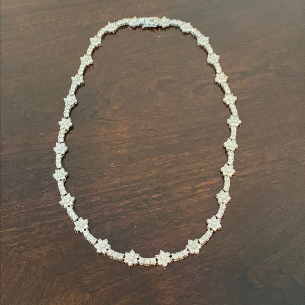 Necklace - Picture 1 of 6